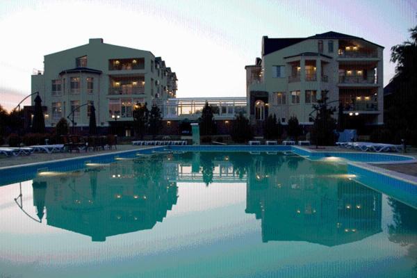 Marco Polo Hotel Ulʼyanovka Exterior foto